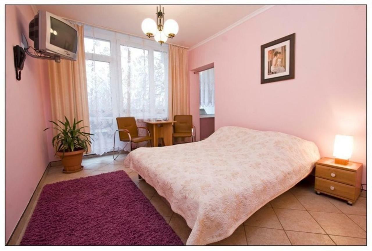 Bialy Orzel Aparthotel Przemyśl Exterior foto